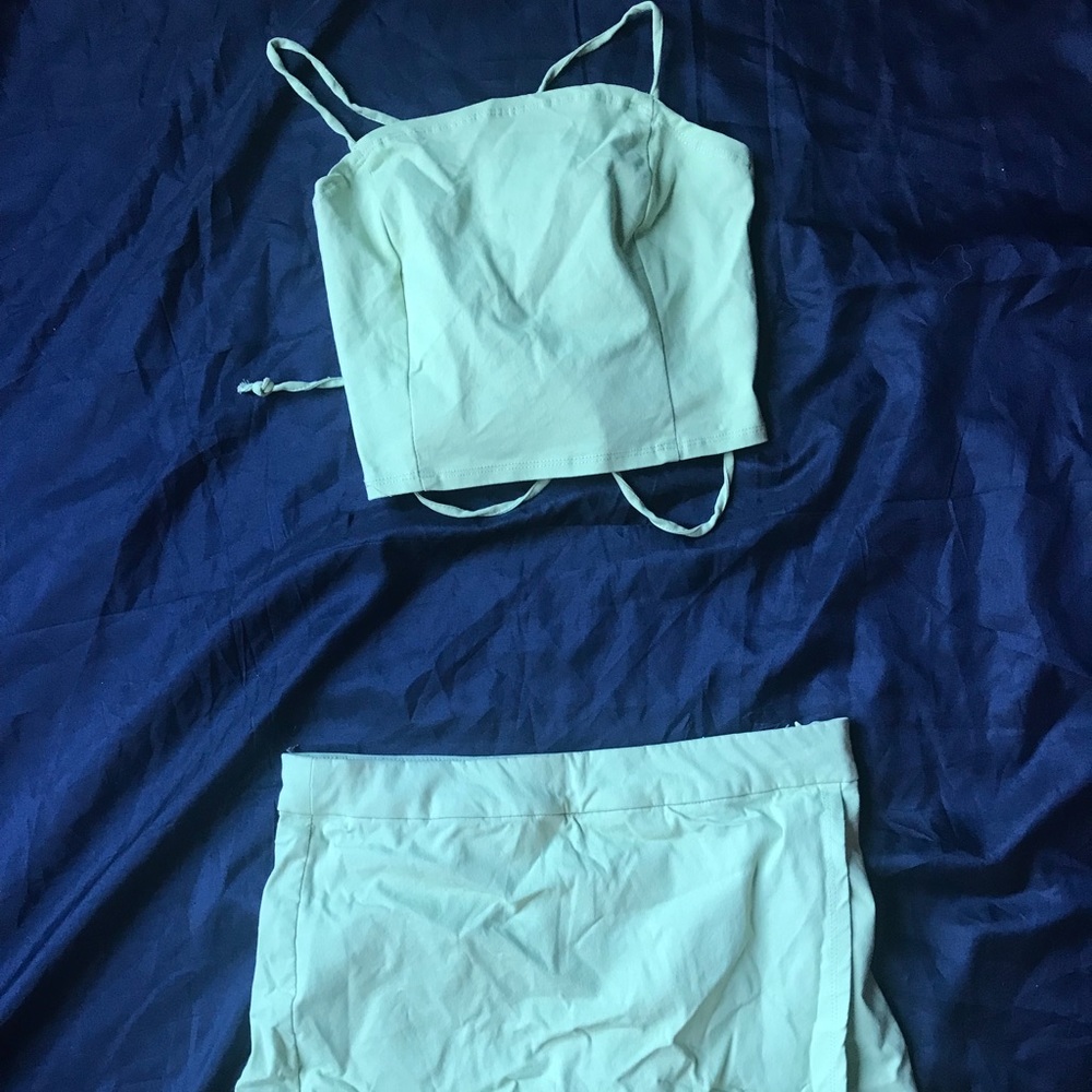 Garage green shirt and skort set